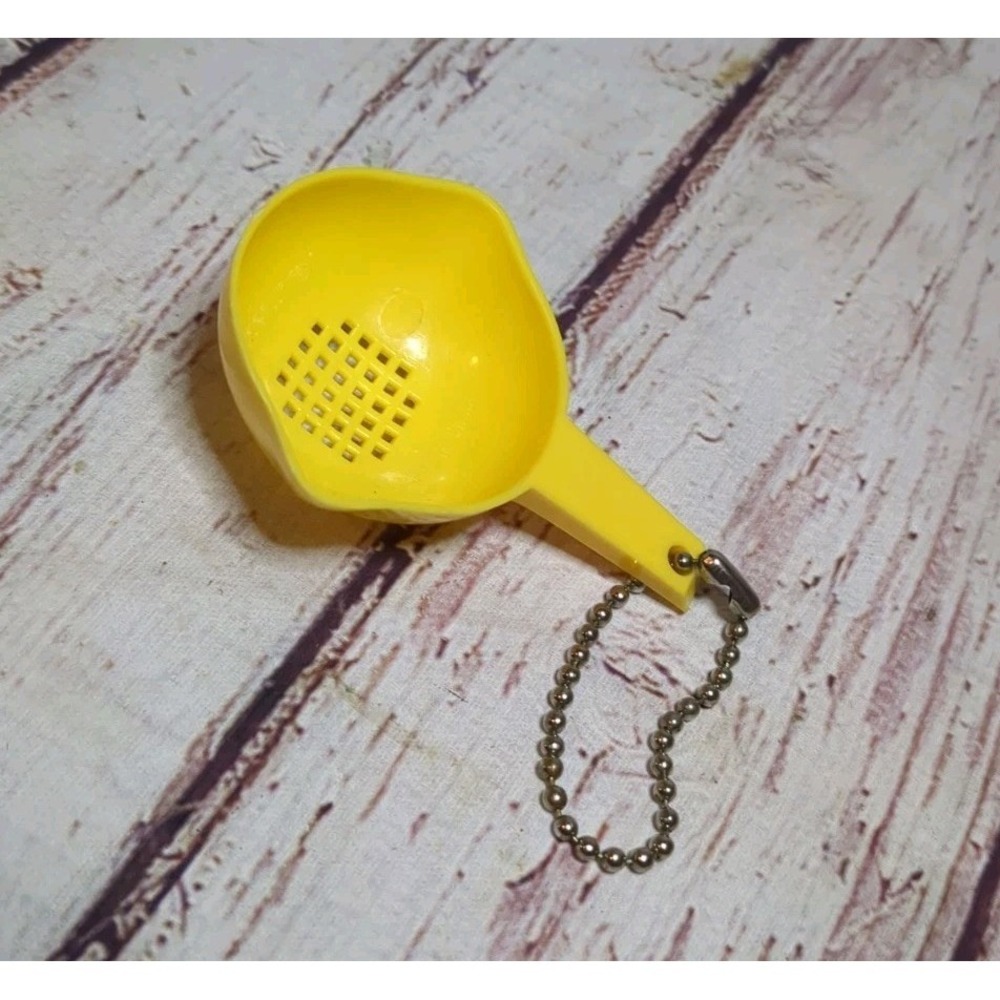 Tupperware keychain Yellow Mini Colander Keychain